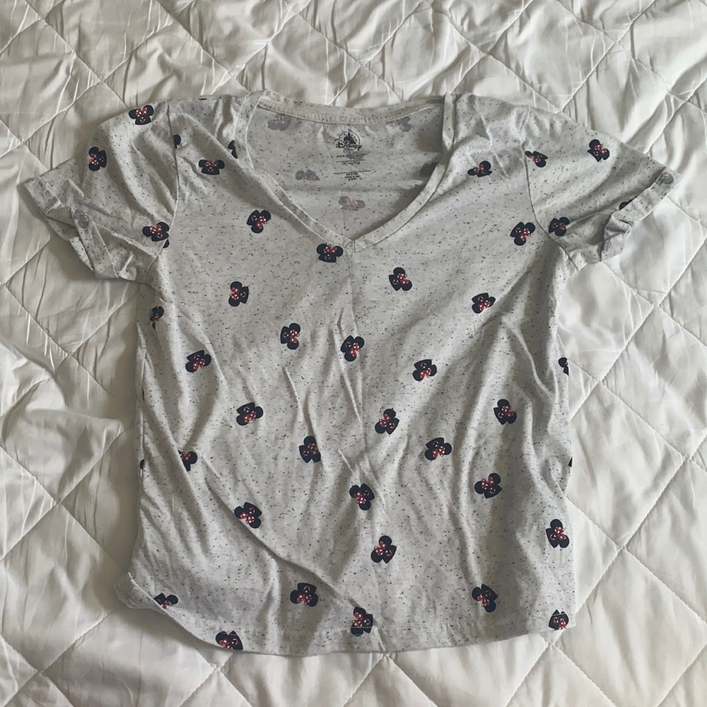 Minnie Mouse shirt